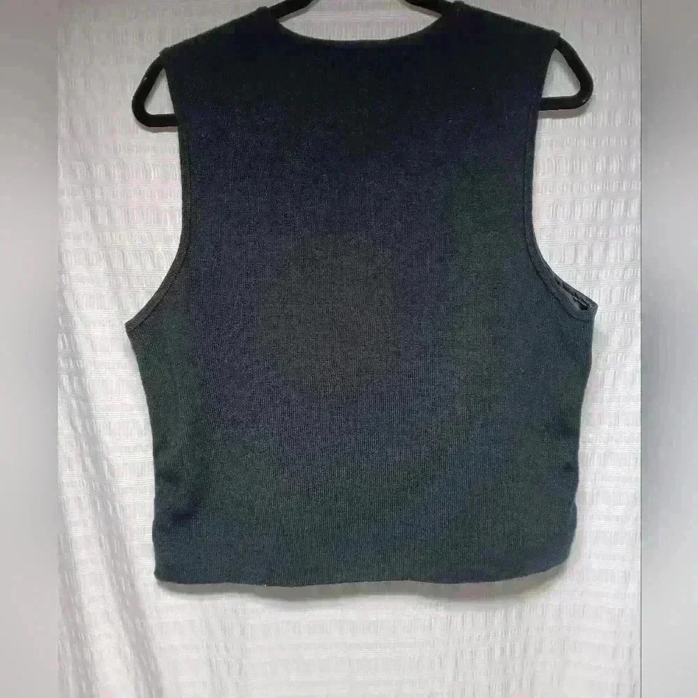 Ladies Leather vest.  Ladies size L - Picture 2 of 6